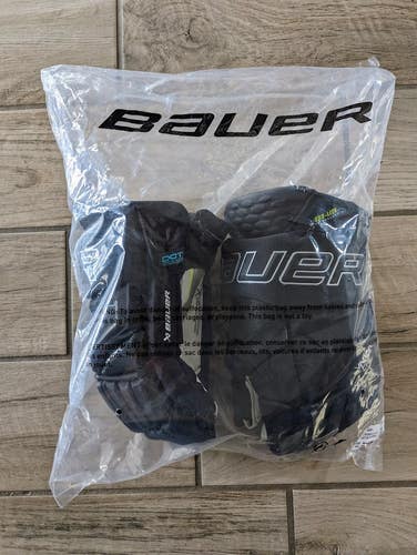 Bauer Vapor Hyperlite Senior Glove Black 14"