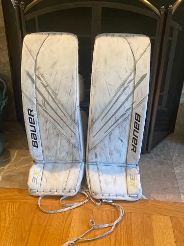 32" Bauer  Vapor 3X Goalie Leg Pads