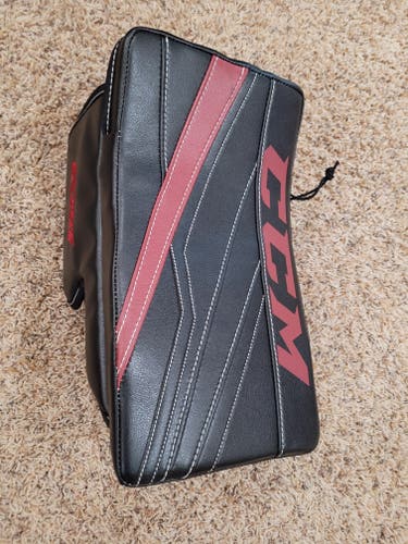 New CCM Full Right Extreme Flex III Pro Stock