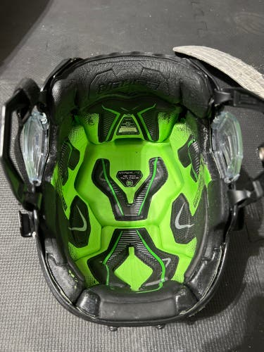 Used Large Bauer  Hyperlite Helmet
