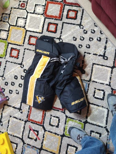 Junior Used XL Bauer Nexus Hockey Pants