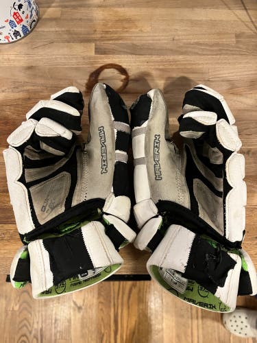 Used Maverik 12" M4 Goalie Gloves