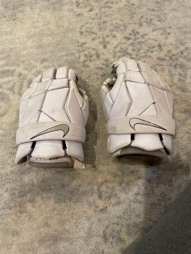 Used Player's Nike 12" Vapor Lacrosse Gloves