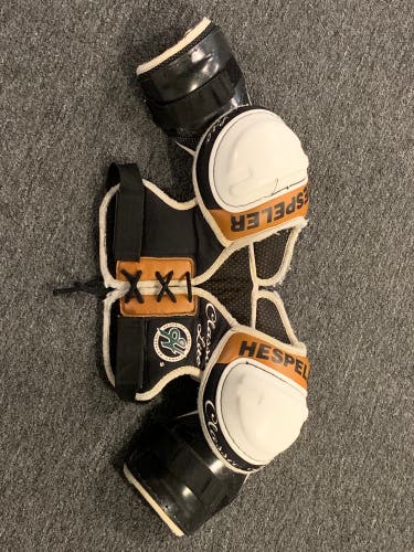 Ice Hockey Shoulder Pads