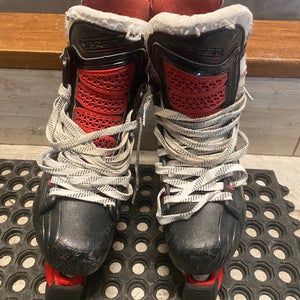 Used Bauer Extra Wide Width  Size 8 Vapor 1X Hockey Skates