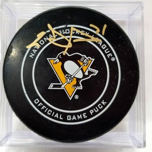 EVGENI MALKIN Pittsburgh Penguins AUTOGRAPHED NHL GAME USED Hockey Puck
