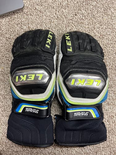 Black Used Medium Leki Gloves