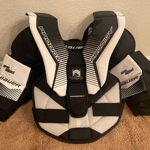 New Large/Extra Large Bauer Prodigy 3.0 Goalie Chest Protector