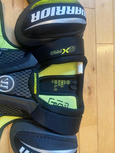 New Senior Small Warrior Alpha QX Pro Shoulder Pads