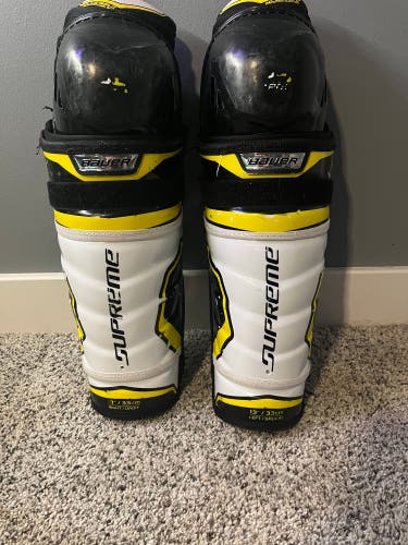 Used 13” Bauer Supreme 2S Pro Shin Pads