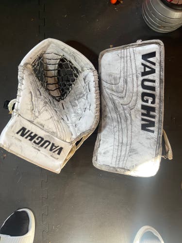 Vaughn Velocity Pro Carbon Pro V Elite Glove and Blocker