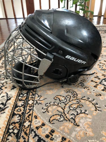 Used Bauer 2100 Hockey Helmet Junior Small