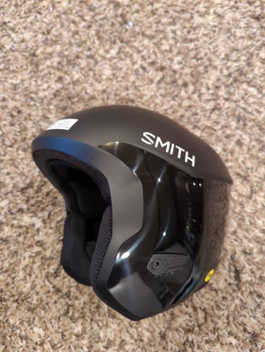 New Unisex Small / Medium Smith Icon Helmet MIPS and FIS qualified