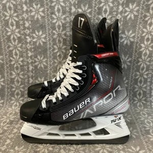 New Bauer Vapor Hyperlite Hockey Skates Pro Stock Size 7