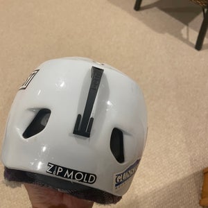 Unisex Used Extra Small / Small Bern Helmet