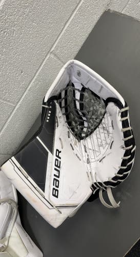 Used Bauer Mach Glove