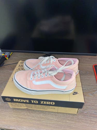 Pink Women's Size 5.0 (Women's 6.0) Vans Shoes