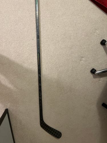 Intermediate Left Hand P29 Trigger 6 Pro Hockey Stick