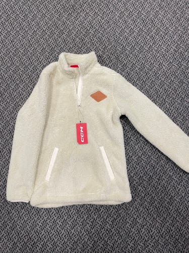 CCM Adult Small 1/2 zip Sherpa