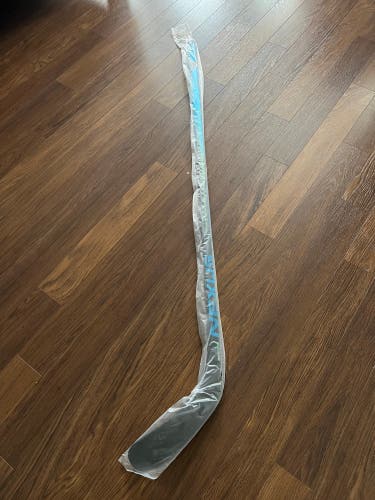 Senior Right Handed P92  Nexus Geo Hockey Stick
