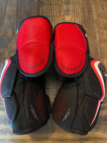 Used Medium Bauer Elbow Pads