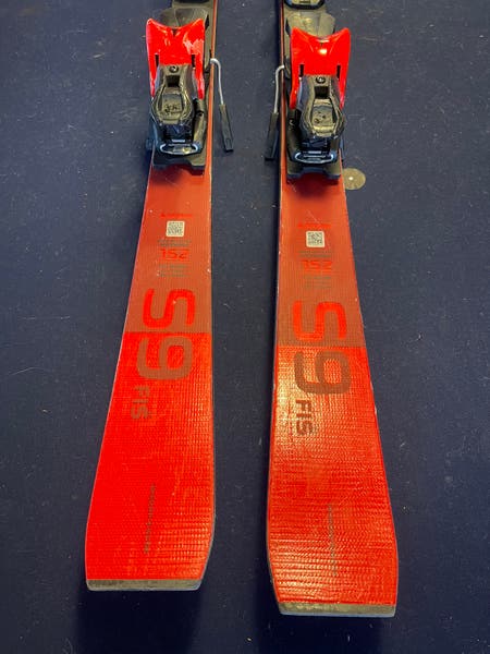 2021 Atomic 152 cm Redster S9 Skis With X12 Bindings