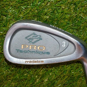 Wilson	Pro Technique midsize	3 Iron	RH	38"	Steel	Stiff	New Grip