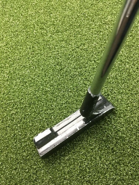 AGA Blade Putter / RH / ~33.75" Steel / Nice Grip / Good Condition / gw6282