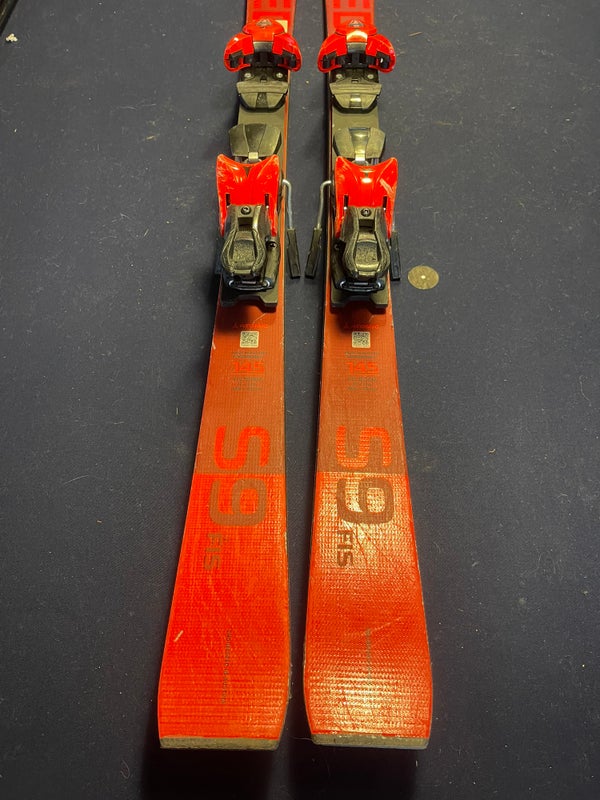 2021 Atomic 145 cm Redster S9 Skis With X12 Bindings