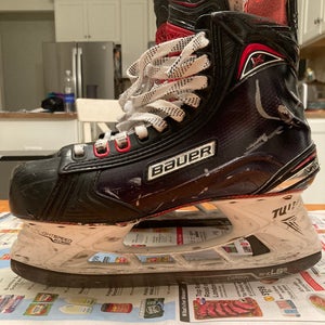 Senior Bauer  Size 8 Vapor 1X 2.0 Hockey Skates