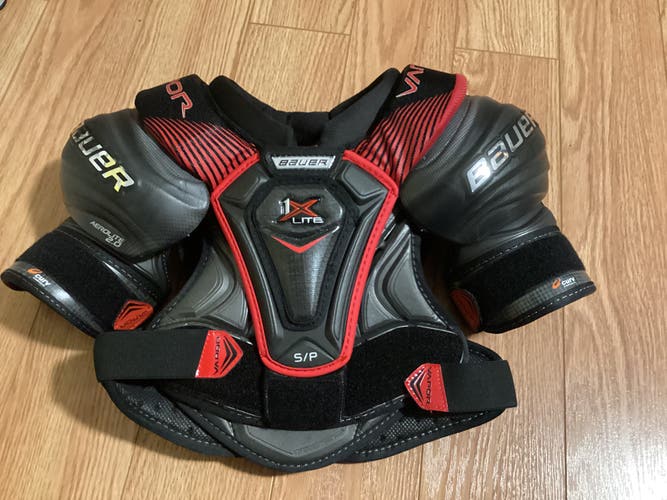 Junior Small Bauer  Vapor 1X Lite Shoulder Pads