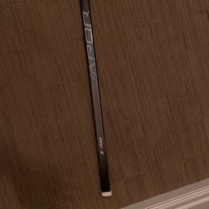 Intermediate Left Hand P28 Vapor 3X Pro Hockey Stick
