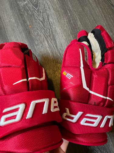 Used Bauer Supreme 3S Pro Gloves 14"