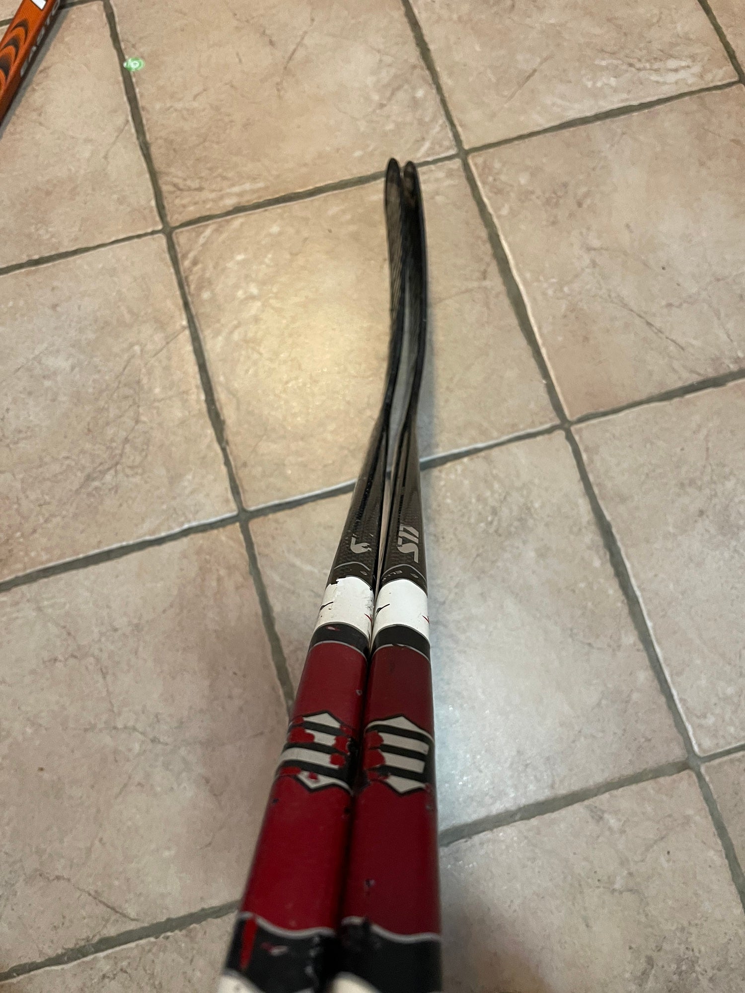 Easton S17 Hockey Stick (Right, Forsburge, 85 Flex)