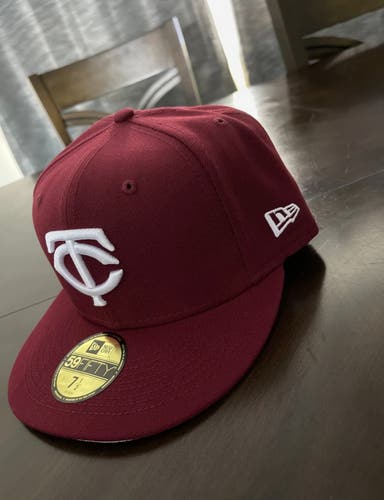 Minnesota Twins New Era MLB 59FIFTY Fitted Hat~Cardinal
