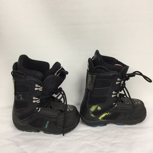 Kid's Size 4.0 Burton Progression Snowboard Boots