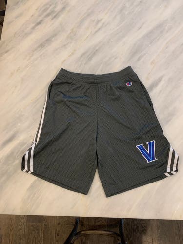 Villanova Champion Brand Shorts Men’s Small