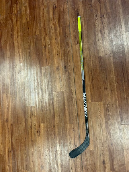 Used Right Handed P92 CUSTOM Vapor Hyperlite Hockey Stick