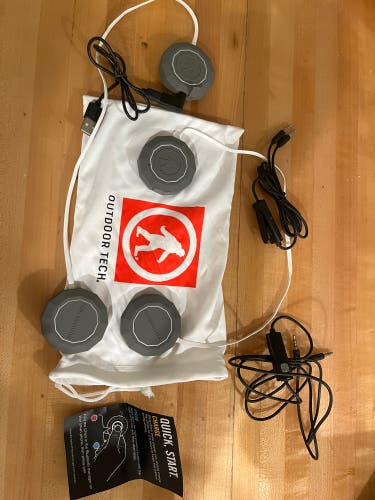 Outdoor Tech - Chips 2.0 helmet headphones