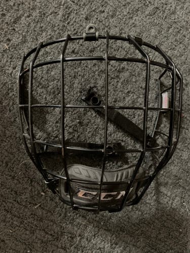 Large CCM FM680 Cage