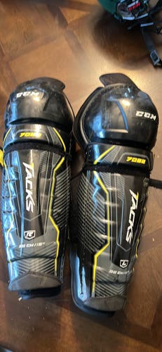 Used CCM Tacks 7092 Shin Pads
