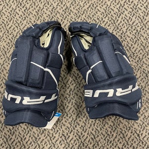 True Navy Catalyst 5X 15” hockey glove