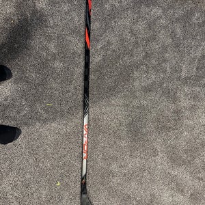 Used Bauer Right Handed Vapor FlyLite Hockey Stick PM91A Pro Stock