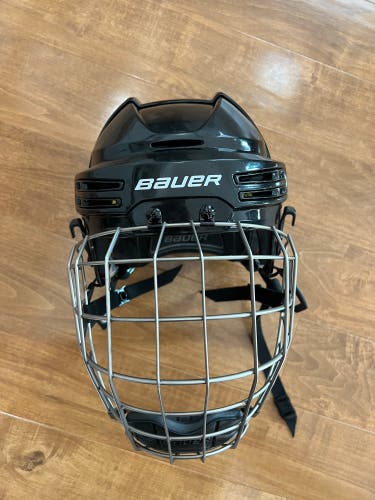 Large Bauer  Re-Akt 75 Helmet With Profile III Cage