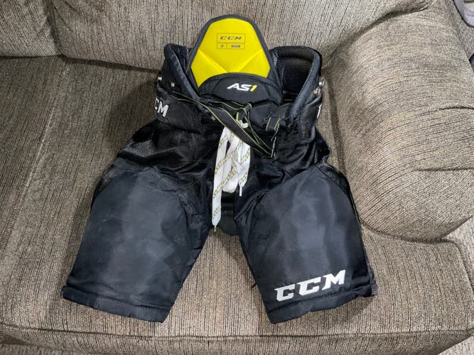 Junior Used Medium CCM AS1 Hockey Pants