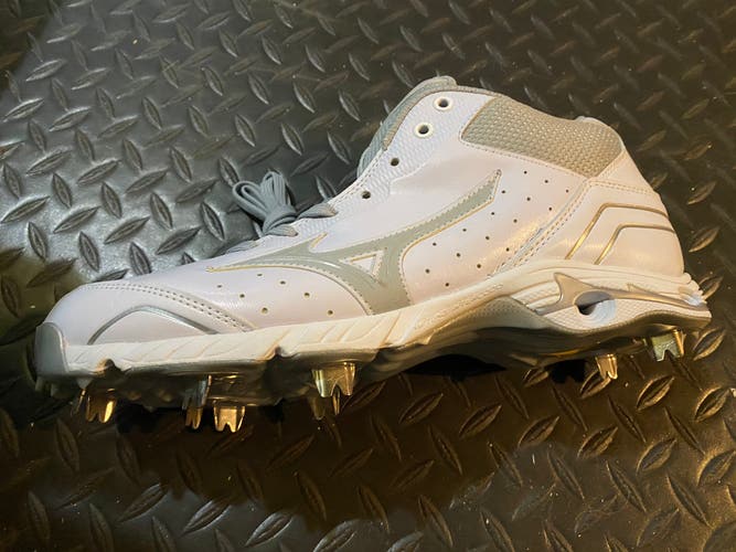 Mizuno  Mens baseball cleats