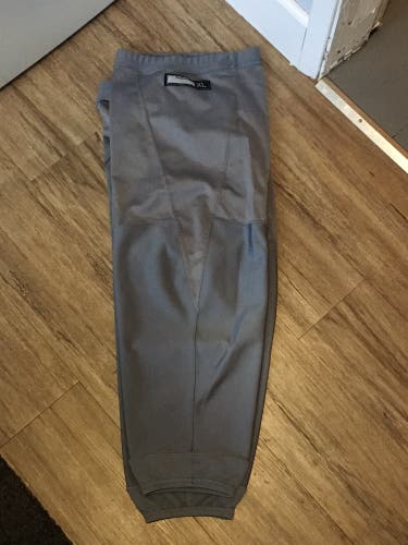 Vancouver Canucks player worn reebok cloth socks