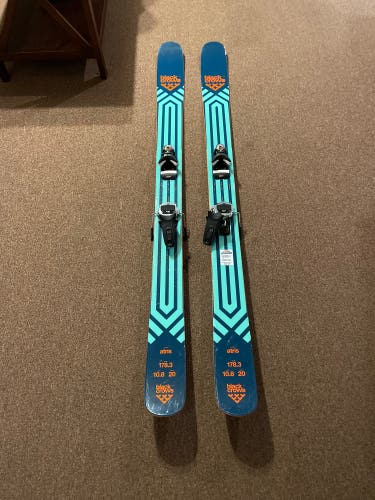 2022 Black Crows Atris Skis 178.3 CM With Look 14 GW Pivot Bindings