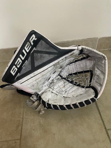 Used Regular Bauer S170 Glove