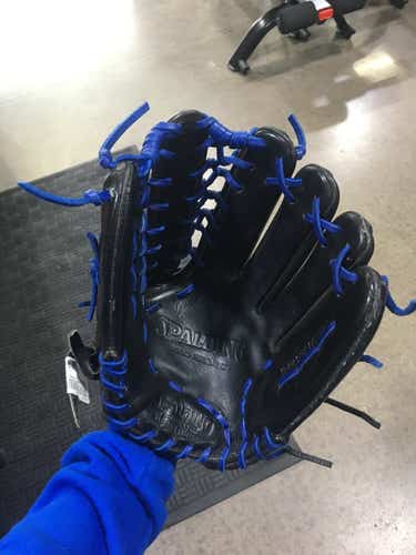 Used Spalding Pro Select 12 3 4" Fielders Gloves